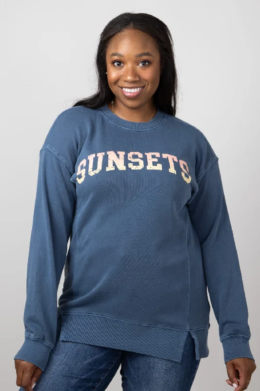 Limited Quantity high-quality athletic sweatshirtC&C California Sunsets Terry Crewneck Pullover for Women in Vintage Indigo | 89B02986T-X796-NAVY Limited Quantity high-quality athletic sweatshirtC&C California Sunsets Terry Crewneck Pullover for Women in Vintage Indigo | 89B02986T-X796-NAVY