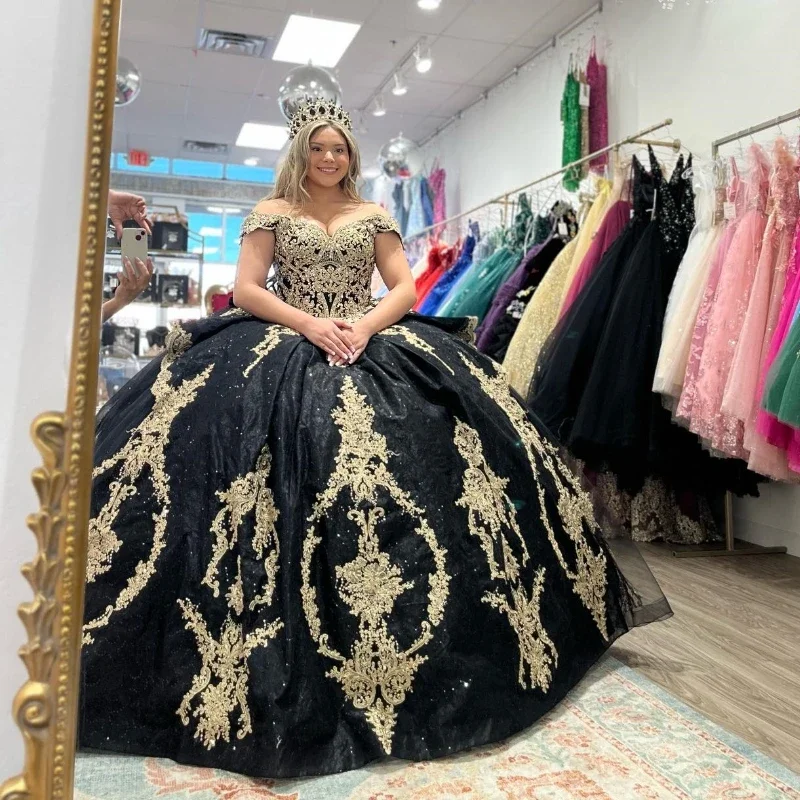 Luxury Black Sweetheart Ball Gown Quinceanera Dresses 2024 Gold Appliques Beads Sweet 15 16 Birthday Party Formal Wear Pageant