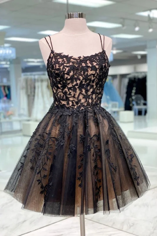 Price Slash Black Spaghetti Straps Appliques Tulle Short Homecoming Dresses