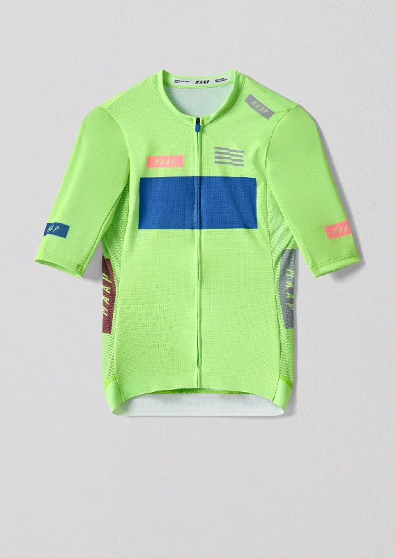 Deal Alert sporty casual hoodieWomen's System Pro Air Jersey