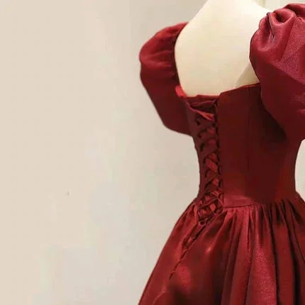 Hurry In Burgundy A-line Satin Vintage Women Dresses Long Prom Dresses
