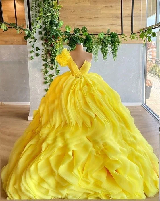 Price Cut elegant evening dressStunning Yellow Long Ball Gown Princess Dress Y5833