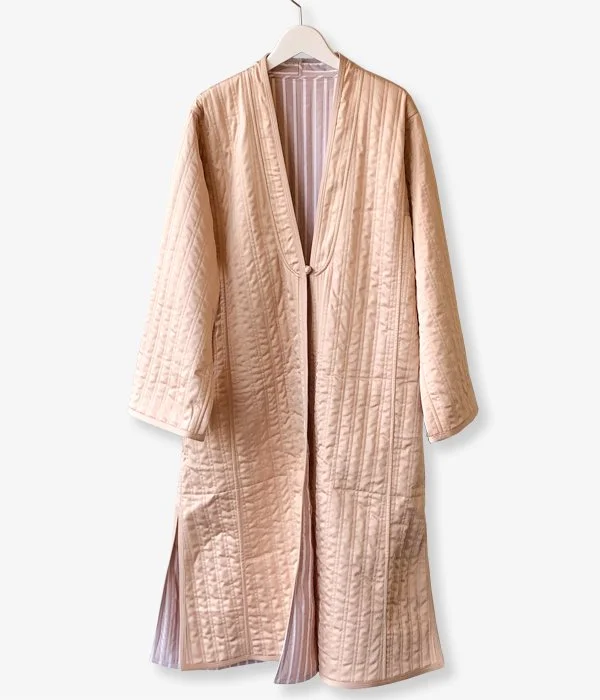 Deal Alert padded puffer coatWRYHT/REVERSIVLE QUILT GAWN(CORAL)