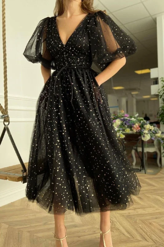 Markdown Madness Black V-Neck Tulle Short A-Line Prom Dress