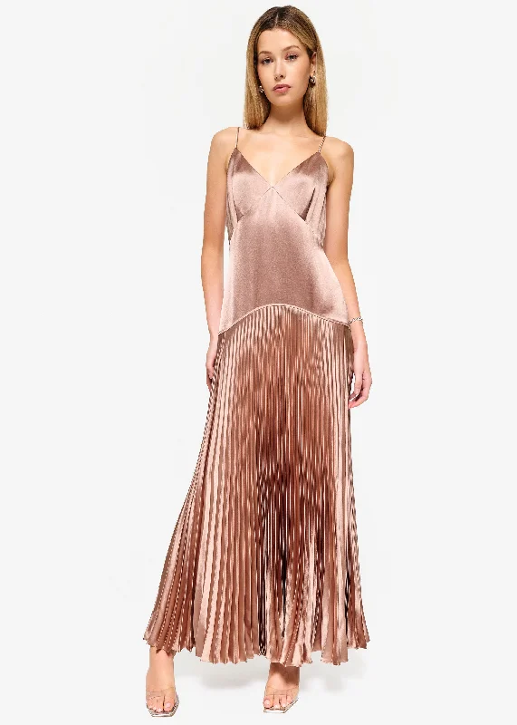 Closeout Jennelyn Pleated Gown Mink