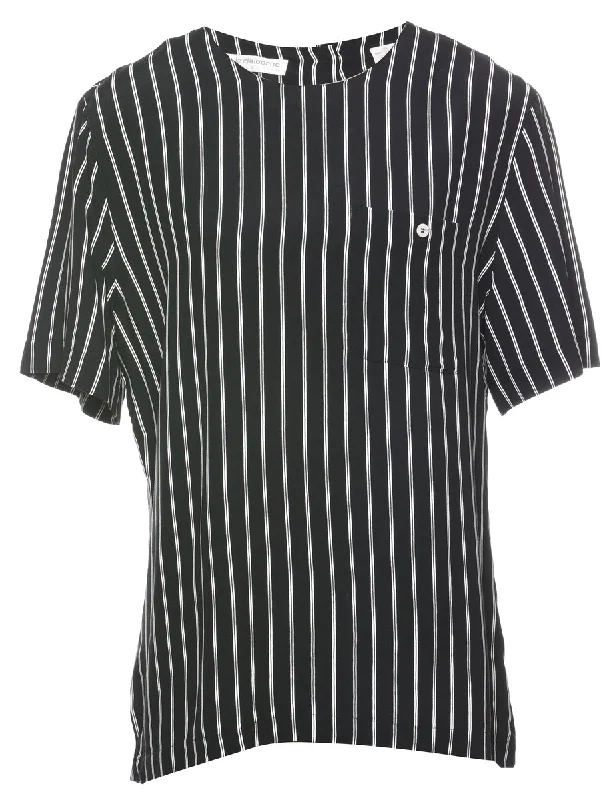 Take Advantage high-fashion coatLiz Claiborne Striped Printed Top - L