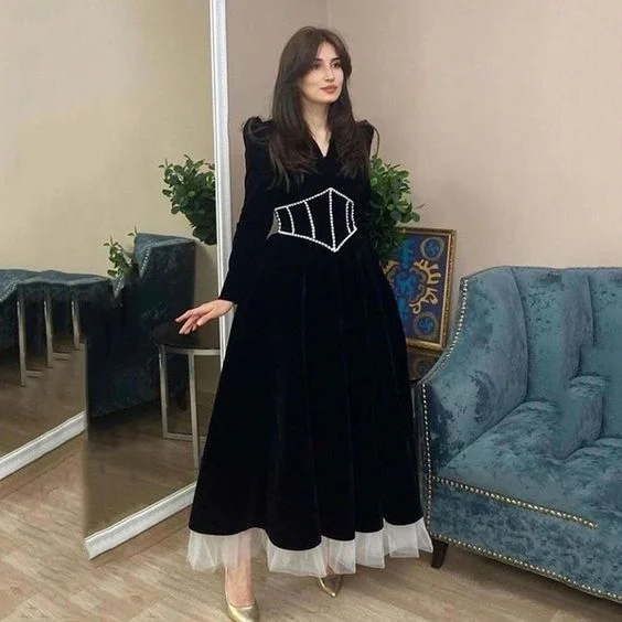 Black Velvet Formal Evening Dresses Women V Neck Long Sleeves Beads White Tulle Bottom Party Gowns Y4852