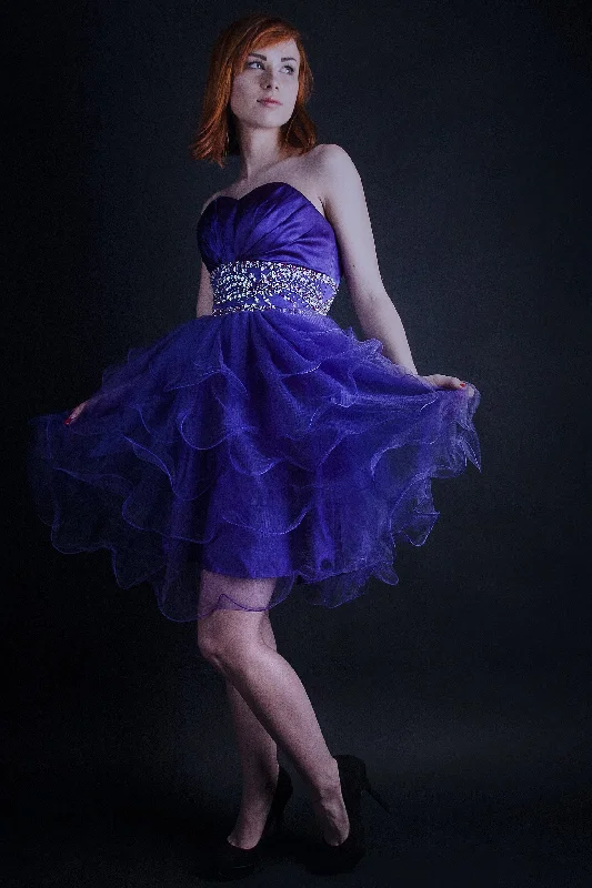Exclusive Savings A-line Sweetheart Knee Length Tulle Beaded Backless Homecoming Dress