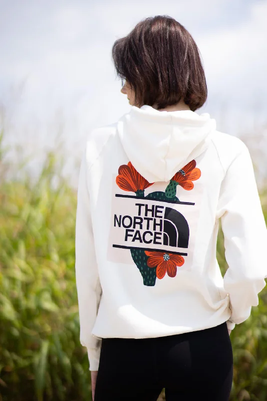 Flash Sale fitness lifestyle hoodieThe North Face Brand Proud Hoodie for Women in White | NF0A8B0P-QLI