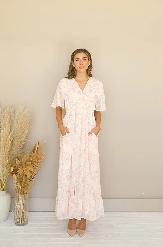 Price Break Kami Peach Blossom Dress - DM Exclusive - Maternity Friendly - Nursing Friendly Price Break Kami Peach Blossom Dress - DM Exclusive - Maternity Friendly - Nursing Friendly
